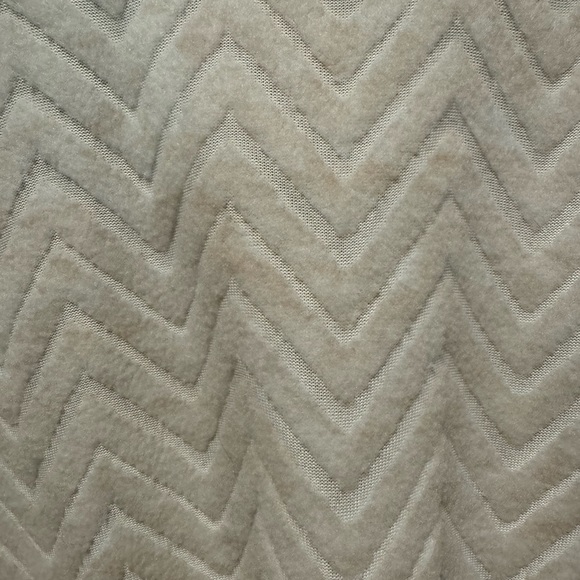 Maurice’s sweater style top - Picture 2 of 4